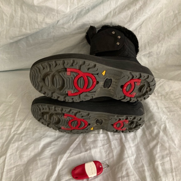 NEW! Never worn Pajar Black Winter Boots - Picture 5 of 8